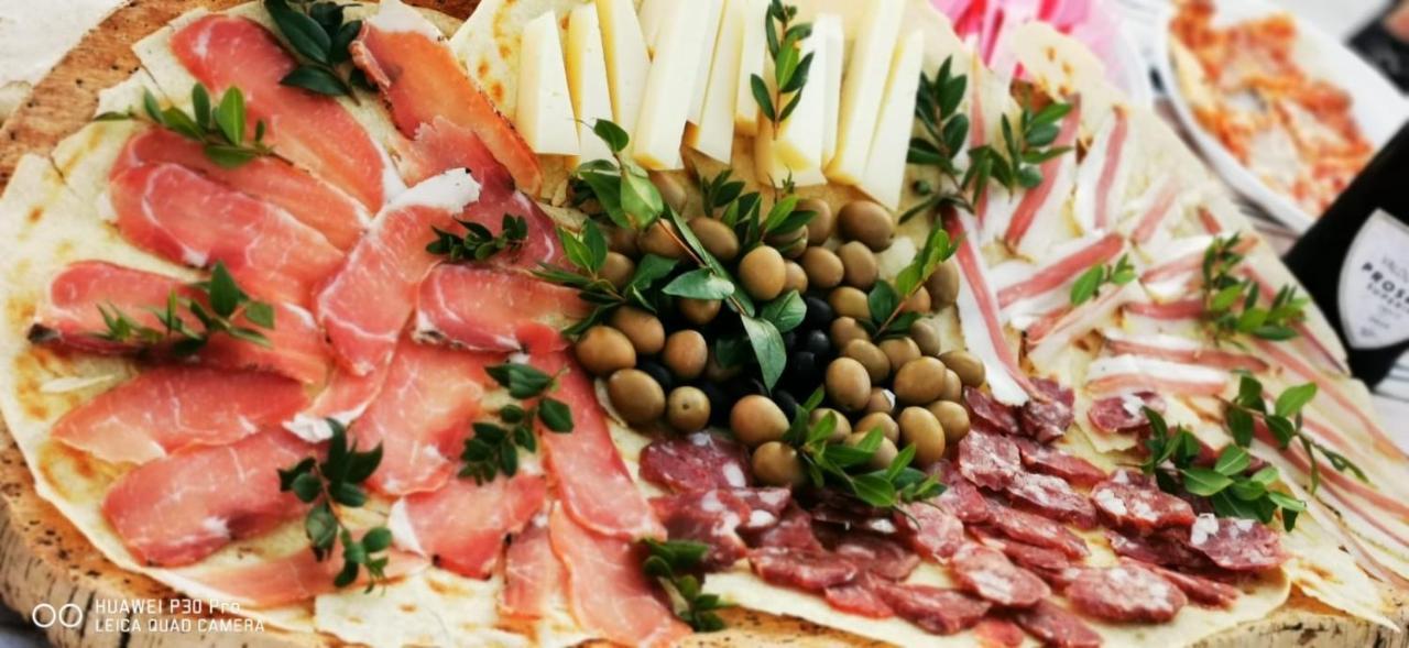 Azienda Multifunzionale S'Ozastro Marinella  Buitenkant foto